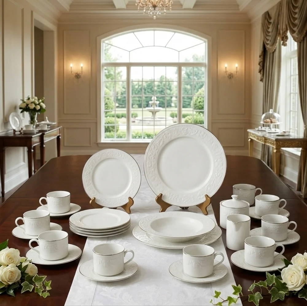 Retroneu Calais 4173 Stoneware 32-PC‎ Set with 22K Gold Trim